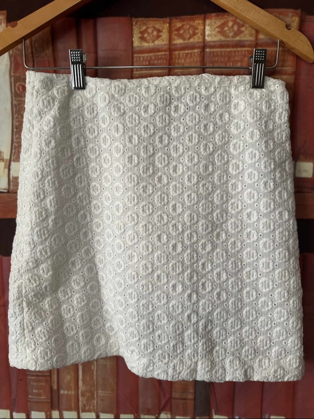 Cynthia Steffe Erica White Cotton Eyelet Mini Skirt Size 2